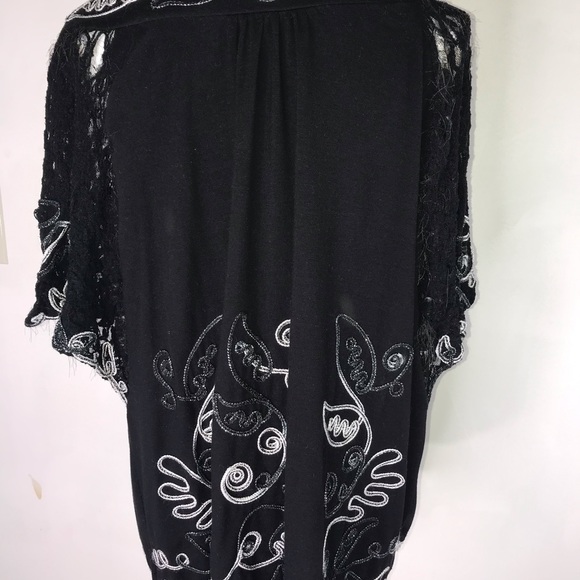 Once again plus size top - Picture 4 of 9